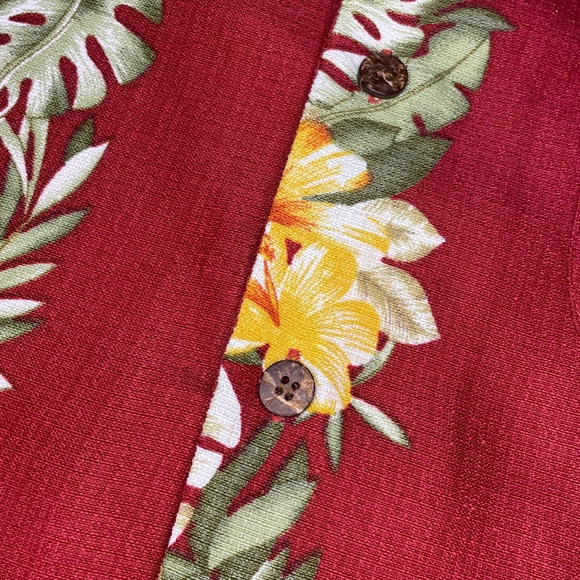 Vintage Hawaiian Button Up Shirt - Picture 4 of 5